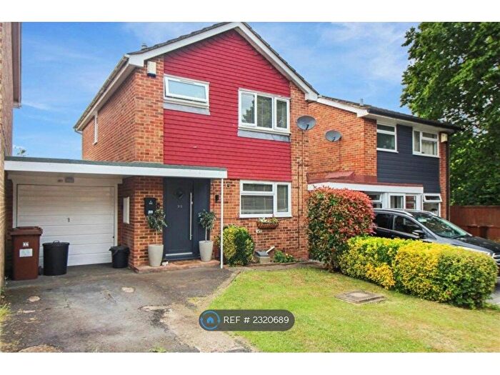 3 Bedroom Detached House To Rent In Catterick Road, Chatham, ME5