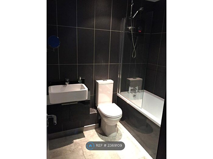 2 Bedroom Flat To Rent In Bath Street, Glasgow, G2