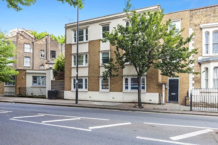 2 Bedroom Flat To Rent In Old Ford Road, London, E2