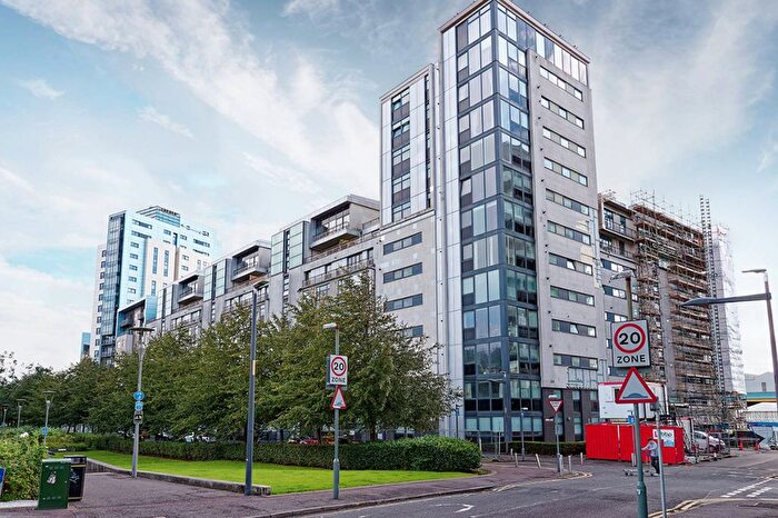 2 Bedroom Flat For Sale In Castlebank Place, Glasgow Harbour, Glasgow, G11