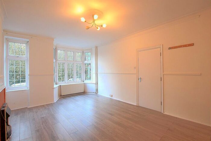 Studio To Rent In Greystoke Court, Hanger Lane, London, W5