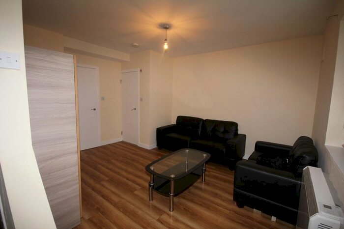 2 Bedroom Property To Rent In B Lees Parade, Uxbridge, UB10