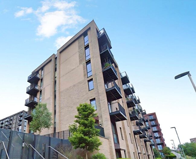 1 Bedroom Flat To Rent In Lockside Lane, Salford, Greater Manchester, M5