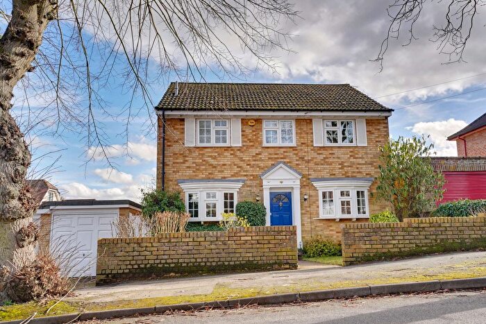 4 Bedroom Detached House For Sale In Thorley Park Road, Bishop's Stortford, CM23