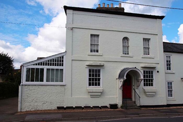 1 Bedroom Flat To Rent In Langley Road, Chippenham, Wiltshire, SN15