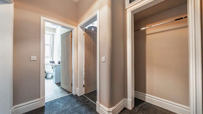 1 Bedroom Flat For Sale In Strathyre Street, Flat /, Shawlands, Glasgow, G41