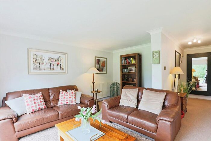 2 Bedroom Town House For Sale In Verdon Place, Barford, Warwick, CV35