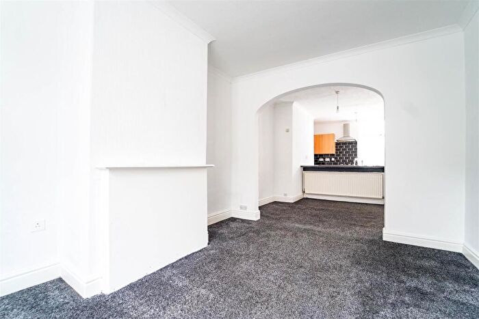 2 Bedroom Terraced House To Rent In Blackburn Road, Haslingden, Rossendale, BB4