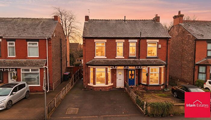 3 Bedroom Semi-Detached House For Sale In Liverpool Road, Irlam, M44