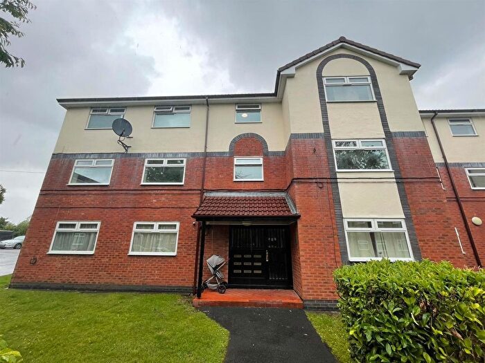 2 Bedroom Flat To Rent In Constance Gardens, Salford, M5