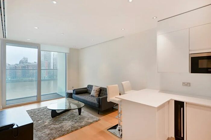 1 Bedroom Flat To Rent In Waterview Drive, Arora Tower, Greenwich, SE10