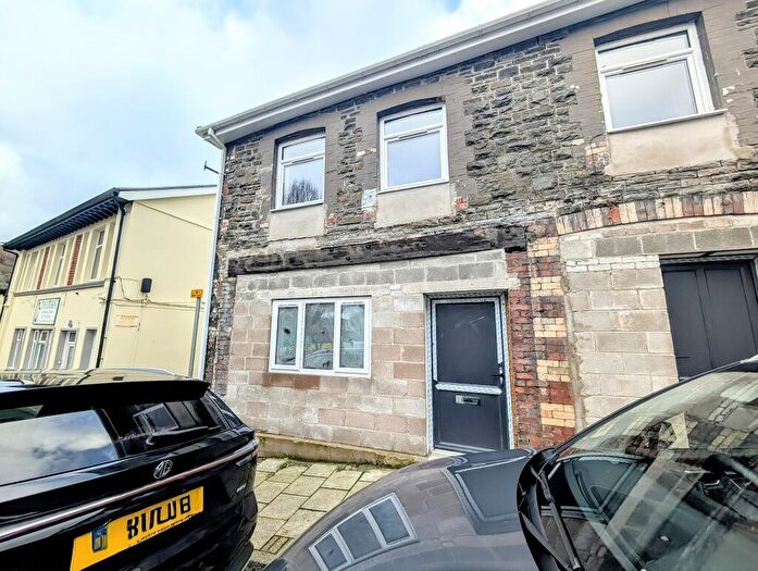 2 Bedroom Apartment To Rent In Bridge Street, Tonypandy, CF40