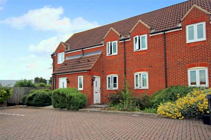 2 Bedroom Maisonette Flat To Rent In Darling Close, Stratton, Swindon, Wiltshire, SN3