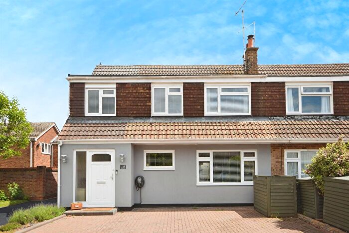 4 Bedroom Semi-Detached House For Sale In Allens Road, Ramsden Heath, Billericay, CM11