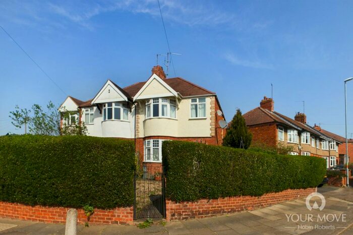 3 Bedroom Semi-Detached House To Rent In Thornton Road, Northampton, NN2