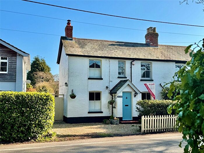 3 Bedroom Detached House For Sale In Woodcock Lane, Hordle, Hampshire, SO41