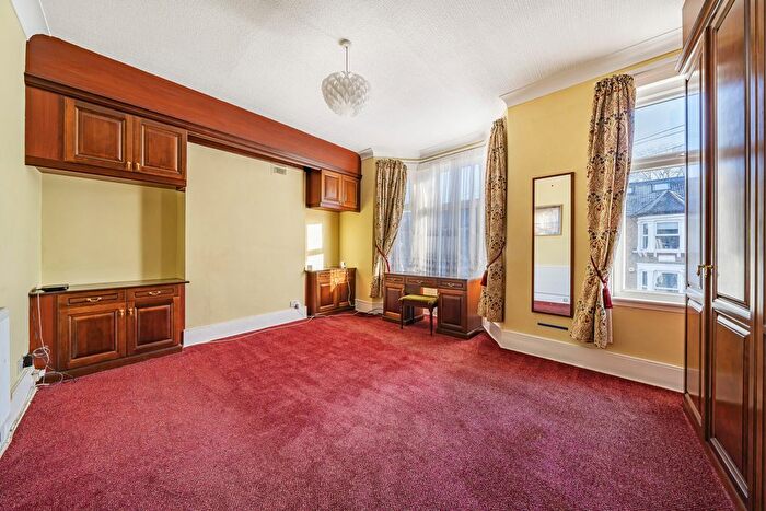 3 Bedroom Terraced House For Sale In Laleham Road, London, SE6