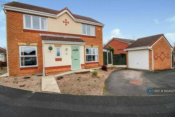 3 Bedroom Detached House To Rent In Newsham Road, Stockport, SK3