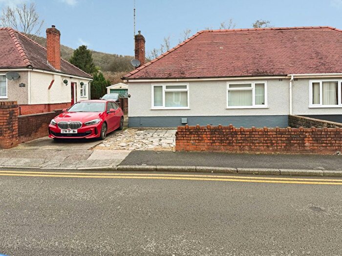 2 Bedroom Semi Detached Bungalow For Sale In Cae Nant Terrace, Neath, SA10