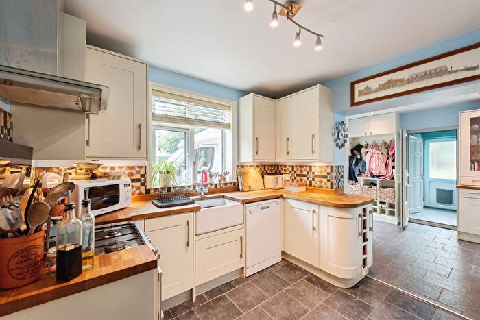 4 Bedroom Semi-detached House For Sale In Finborough Road, Stowmarket, IP14