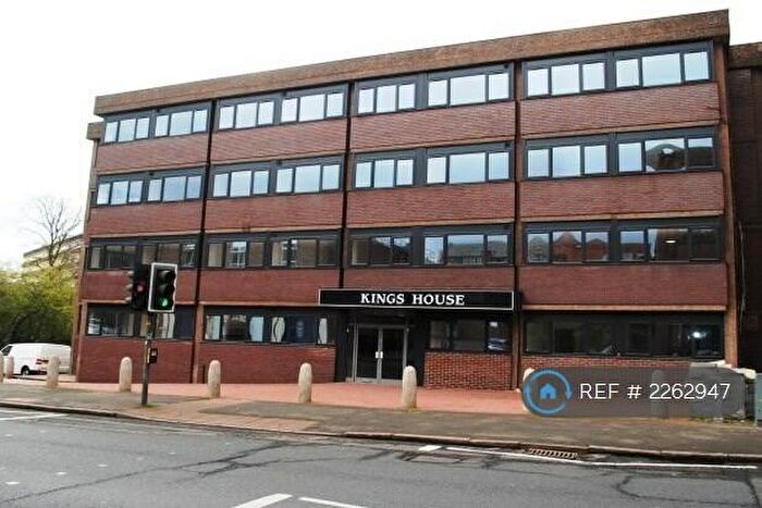 2 Bedroom Flat To Rent In Kings House, Dudley, DY2