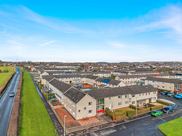 2 Bedroom Flat For Sale In Forker Avenue, Rosyth, Dunfermline, KY11