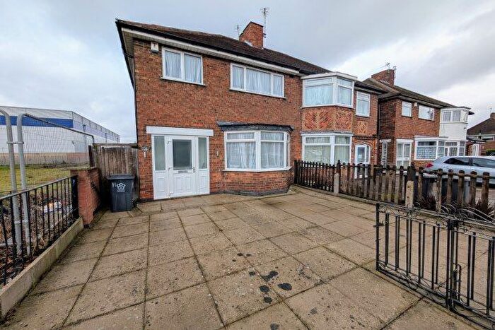 3 Bedroom Property To Rent In Abbey Park Road, Leicester, LE4