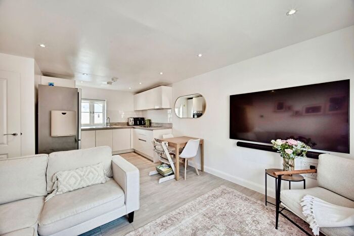 2 Bedroom Terraced House For Sale In Carmelite Road, Aylesford, Kent, ME20