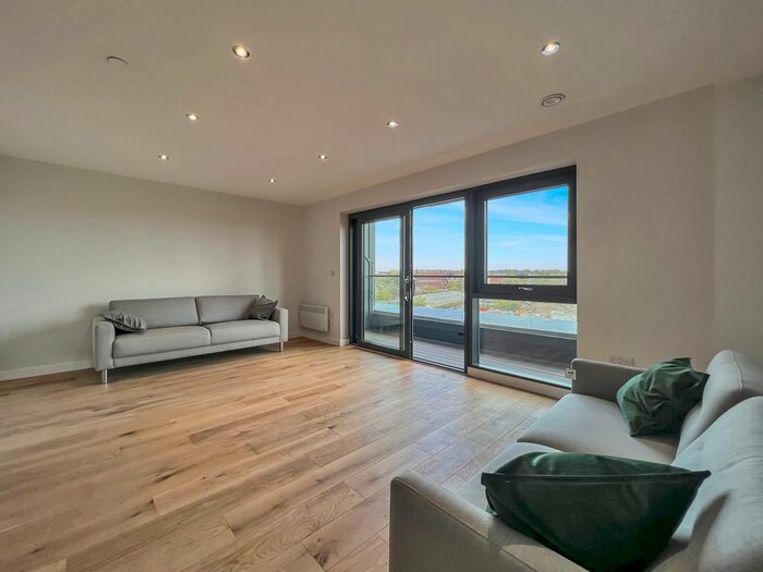 3 Bedroom Flat To Rent In Goodman Street, Leeds, LS10