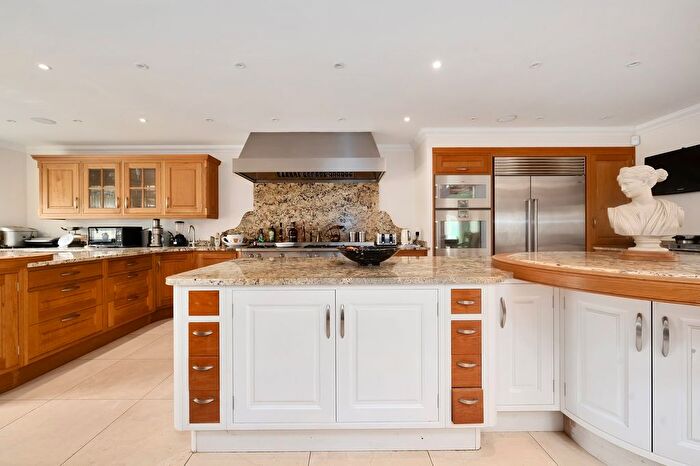 5 Bedroom Detached House For Sale In Rye Hill, Playden, TN31