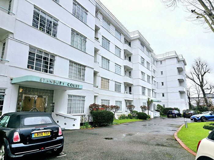 3 Bedroom Flat To Rent In Stanbury Court, Englands Lane, Belsize Park, NW3