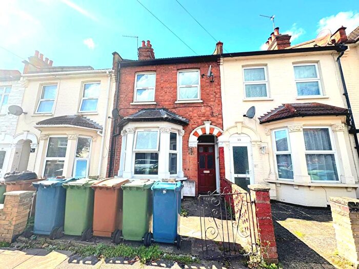1 Bedroom Flat For Sale In Wolseley Road, Harrow, HA3