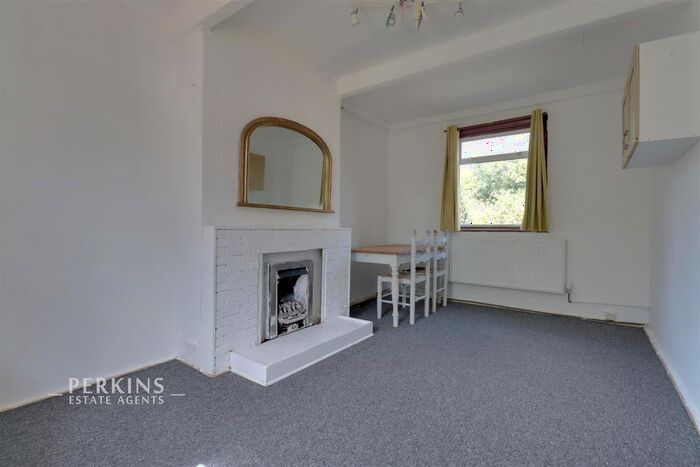 3 Bedroom Terraced House To Rent In Allendale Avenue, Southall, UB1