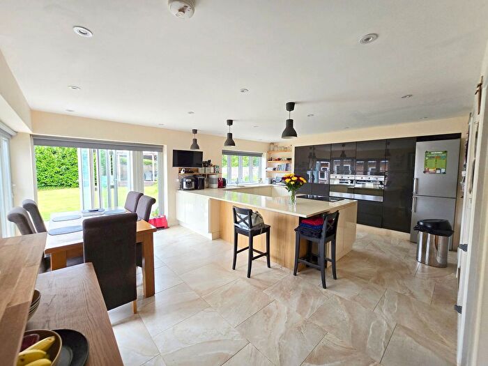 5 Bedroom Detached House For Sale In Deer Park Lane, Tavistock, PL19