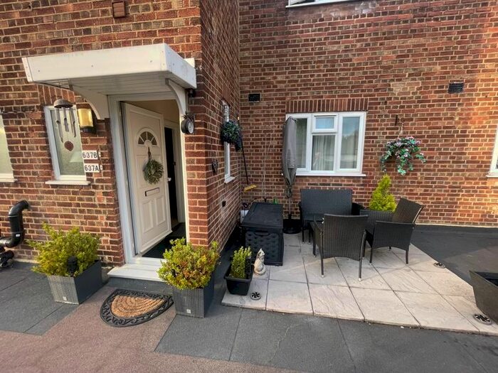 1 Bedroom Flat To Rent In Watford Way, London, NW7