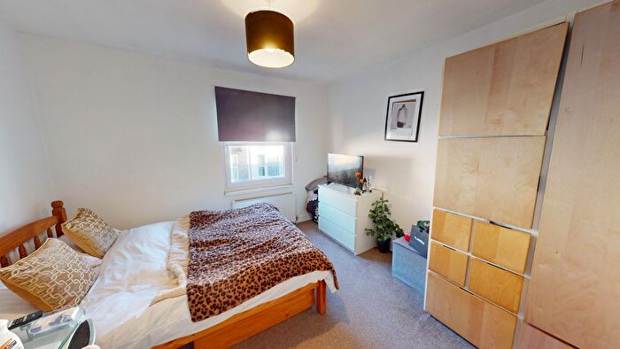 3 Bedroom Terraced House To Rent In Viaduct Road, Brighton, BN1