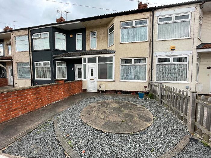 2 Bedroom Terraced House For Sale In Airmyn Ave, Hull, HU3