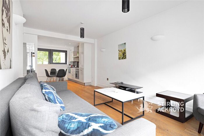 2 Bedroom Apartment To Rent In Drummond Street, London, NW1