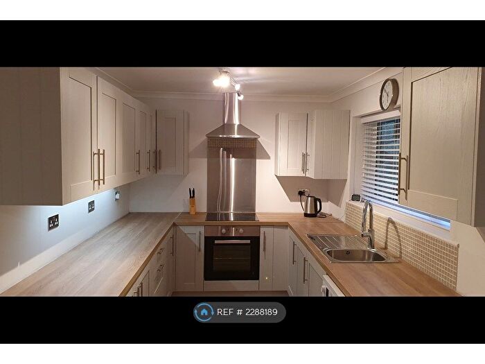 2 Bedroom Flat To Rent In Darcy Lever, Bolton, BL3