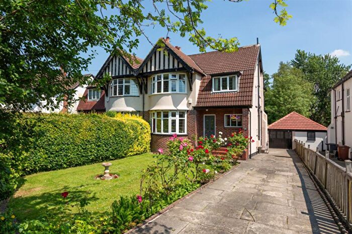 4 Bedroom Semi-Detached House For Sale In Otley Road, Leeds, LS16