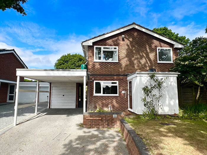 4 Bedroom Detached House To Rent In Oakway Drive, Frimley, GU16