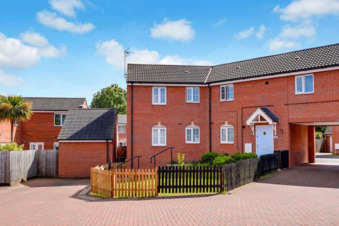 2 Bedroom Flat For Sale In Binch Field Close, Calverton, NG14