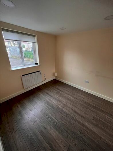1 Bedroom Flat To Rent In Thurcaston Road, Leicester, LE4