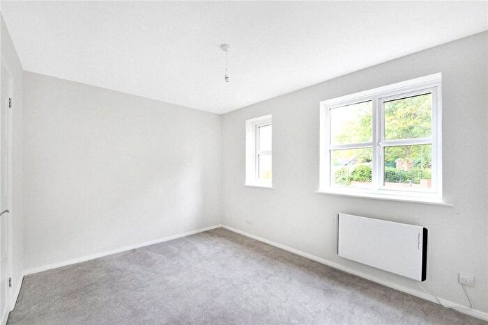 1 Bedroom Flat To Rent In Barkwith House, Cold Blow Lane, London, SE14