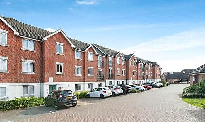 2 Bedroom Flat To Rent In Grenville Road, Grays, RM16