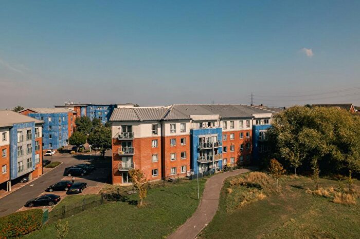 2 Bedroom Apartment For Sale In Cleeve Way, Wheatcroft Court Cleeve Way, SM1