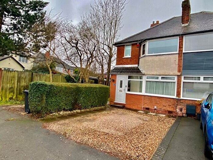 2 Bedroom Semi Detached House For Sale In Beverley Road, Birmingham, B45