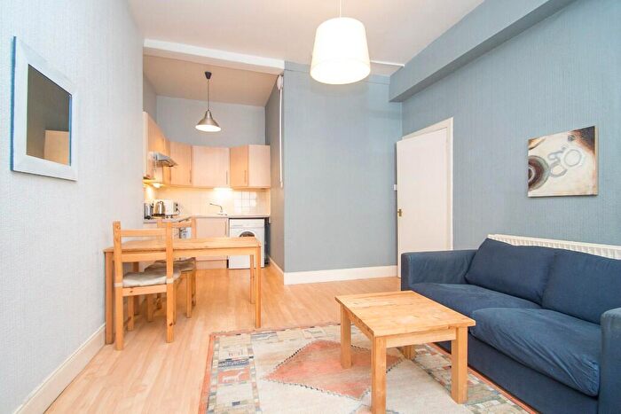 1 Bedroom Flat For Sale In / Hermand Street, Edinburgh, EH11