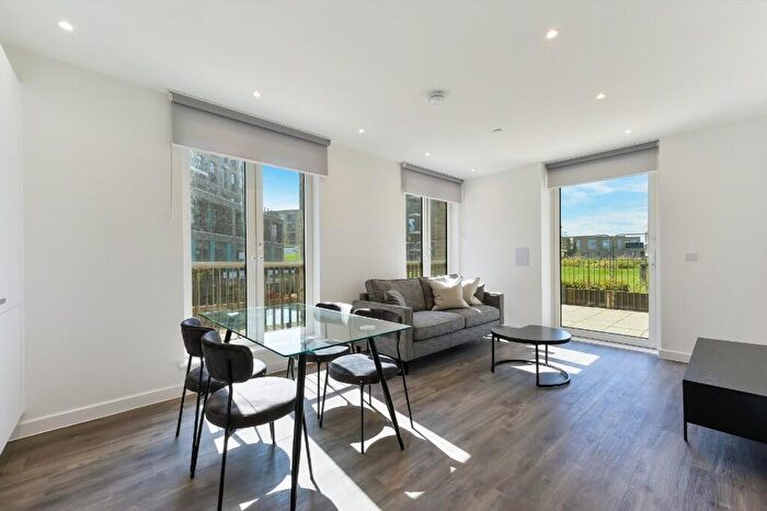 1 Bedroom Flat To Rent In Wolff House, Ridgeway Views, London, NW7