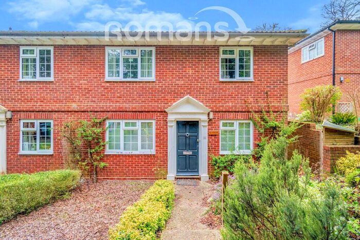 2 Bedroom Maisonette To Rent In Dawn Gardens, Winchester, SO22